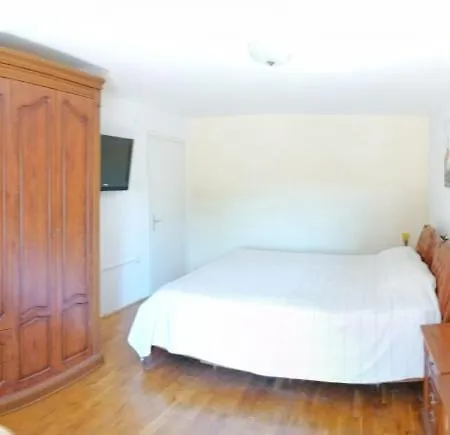 In With Balcony, Air Conditioning, Wifi, Washing Machine 4982-10 Funtana